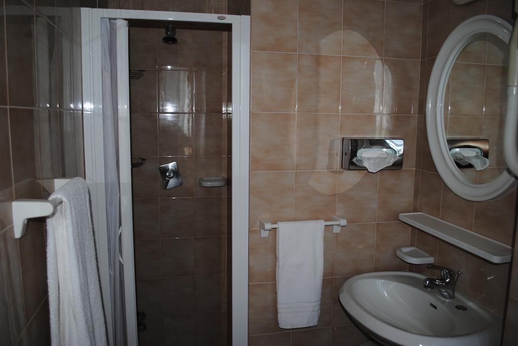 Hotel Villa Edelweiss Chianciano Terme Room photo